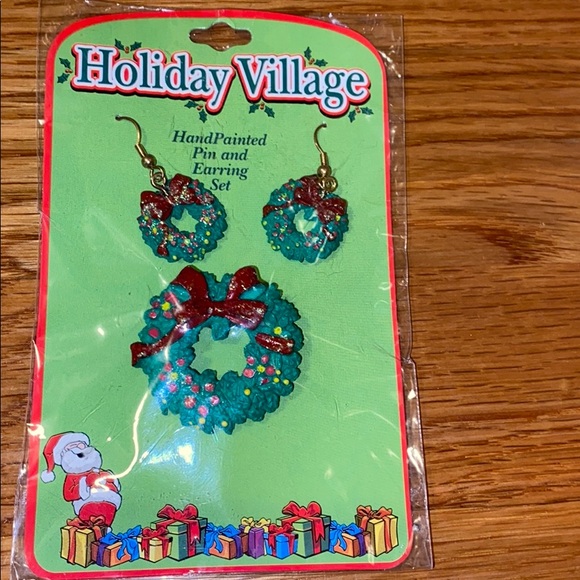Holiday Hand Painted Pins and Earrings Set - Picture 6 of 7